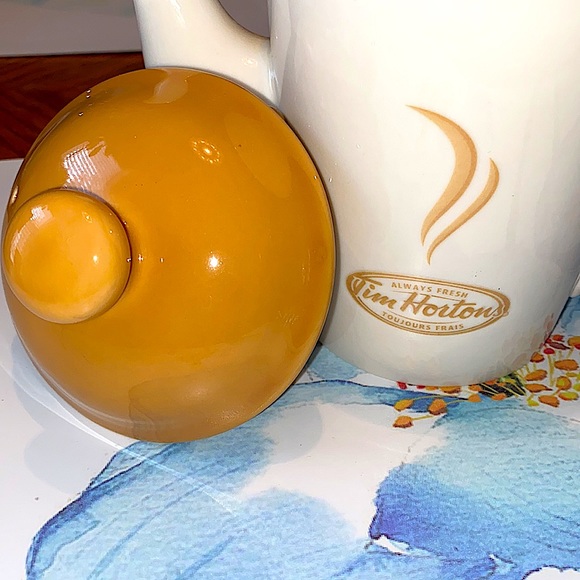Tim Hortons 2 cup Tea Pot - New - Picture 2 of 8